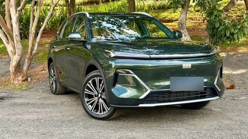 Geely EX5 verde da frota RotasSul Transfer em transfer privativo